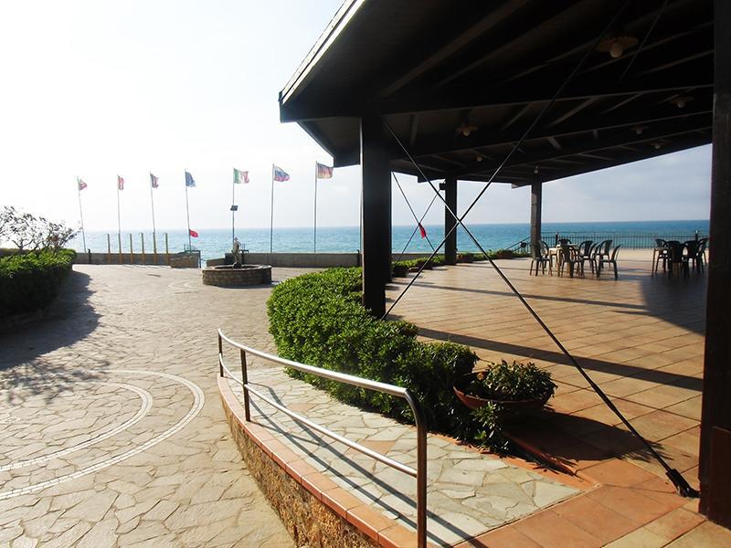 Villaggio Hotel Club Calanovellamare Piraino Esterno foto