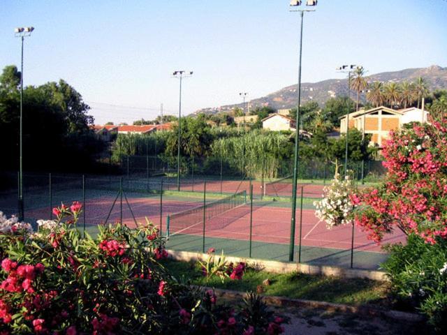 Villaggio Hotel Club Calanovellamare Piraino Esterno foto