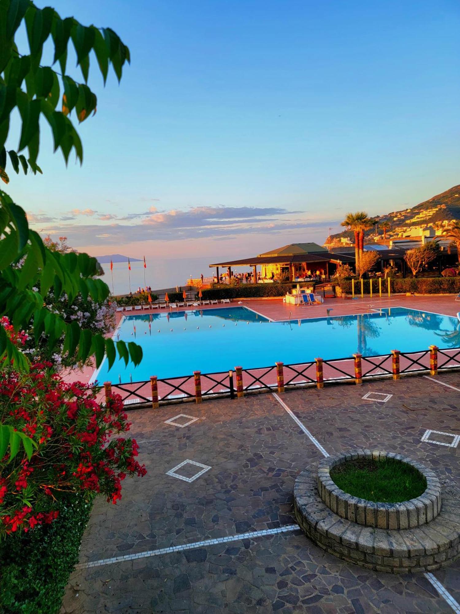 Villaggio Hotel Club Calanovellamare Piraino Esterno foto